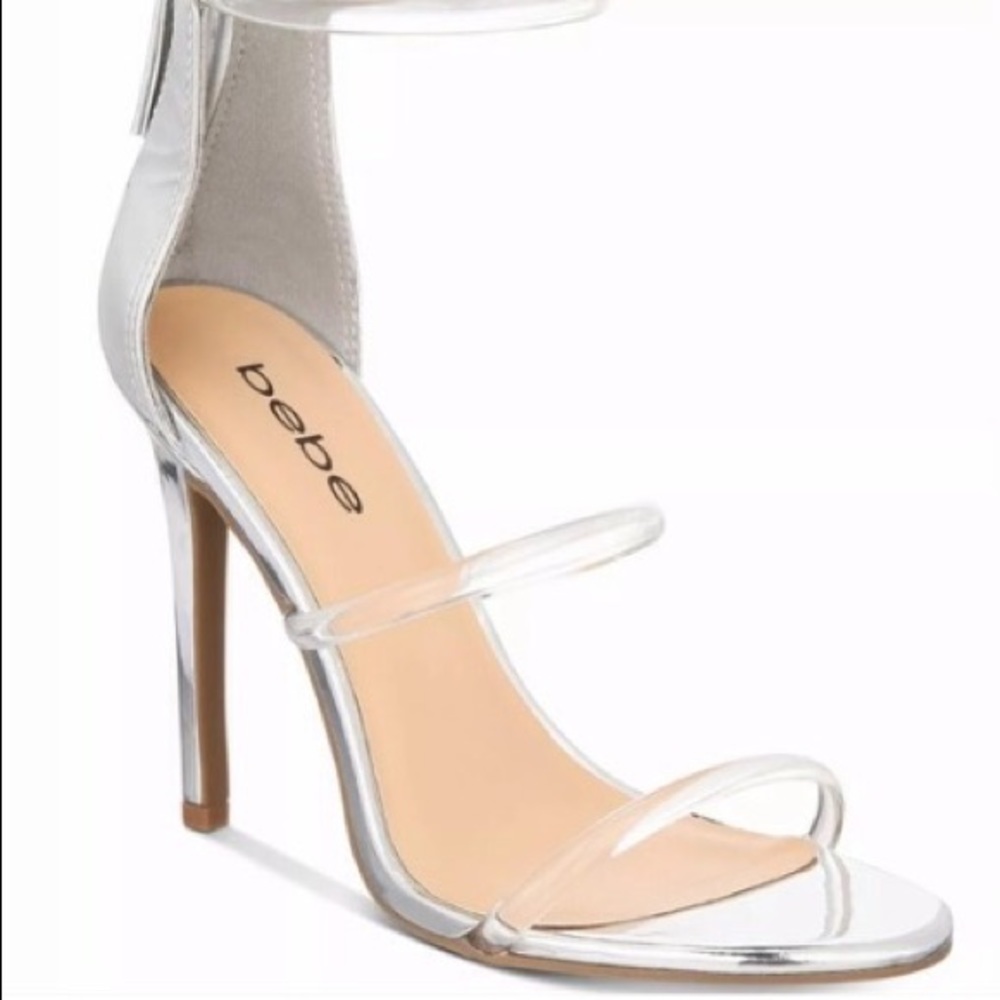 NWT Silver Stiletoe w/Clear Trendy Straps